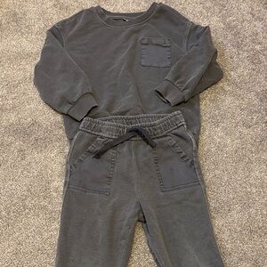 Cat & Jack Dark Gray Kids sweatsuit Set